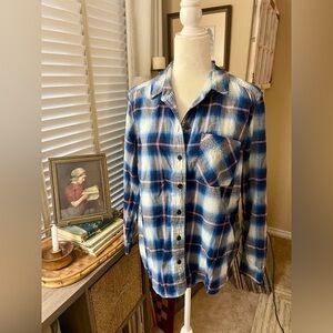 Women’s Eddie Bauer Blue and White Plaid Button Down Flannel Shirt